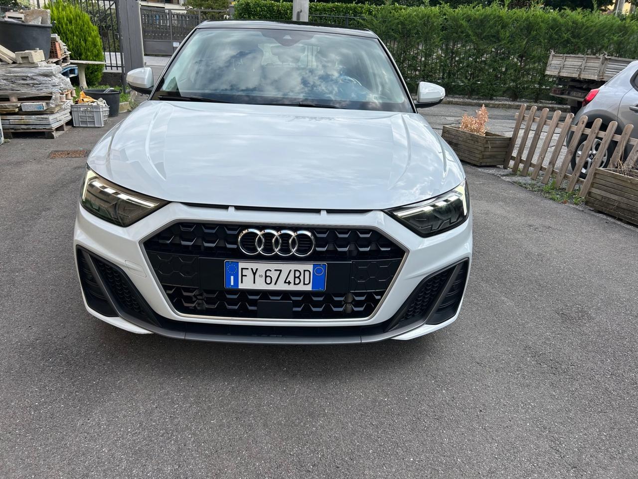 Audi A1 SPB 30 TFSI S tronic line edition