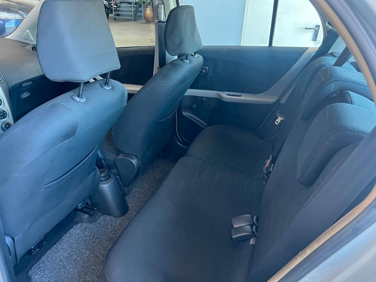 Toyota Yaris 1.3 5 porte/ok neopatentati