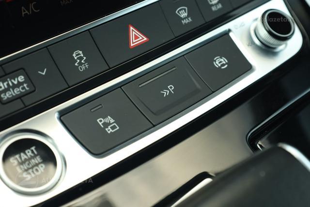 AUDI Q8 50 TDI 286 CV Sline quattro tiptronic