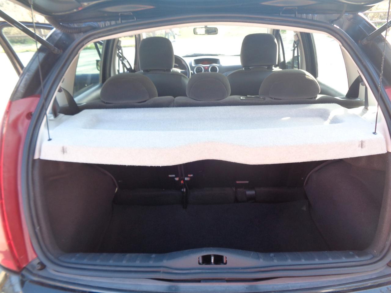 Citroen C3 1.1 Elegance solo 67000 km