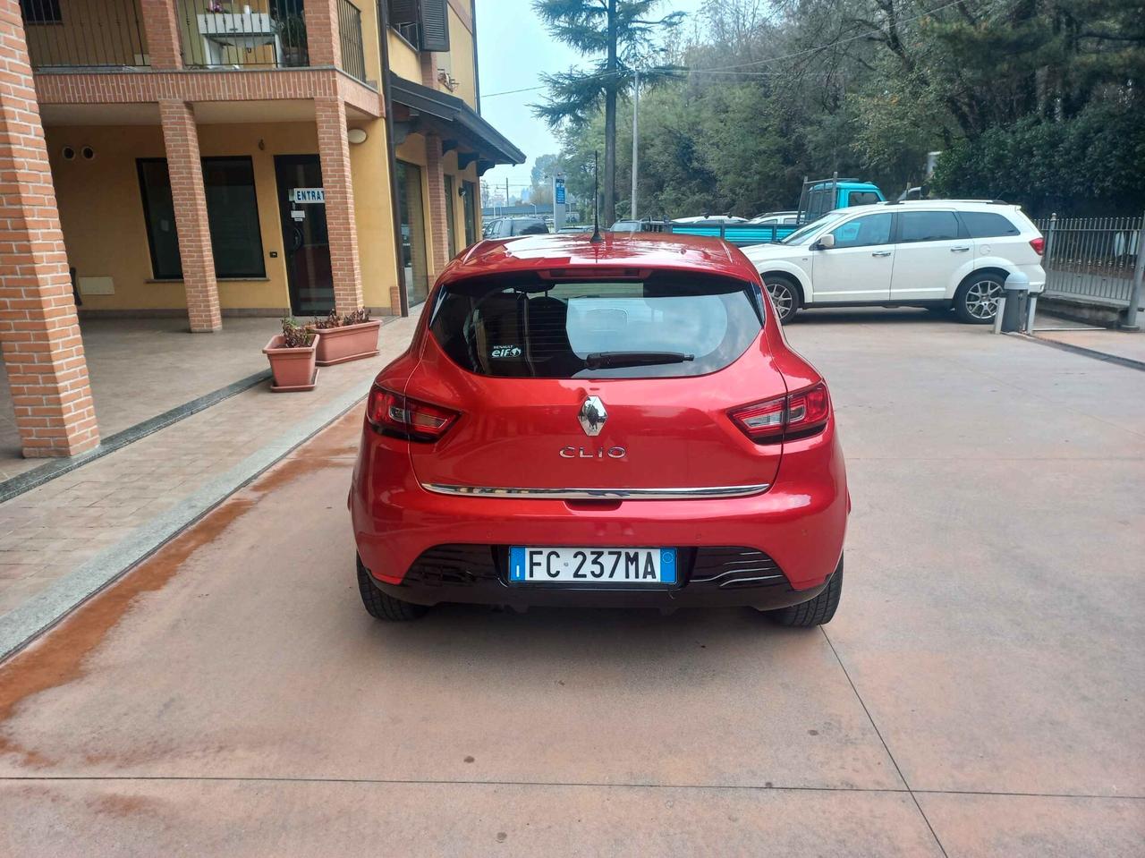 Renault Clio 1.2 75 CV 5 porte Duel
