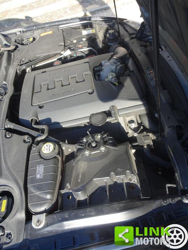 JAGUAR XK 4.2 V8 Coupé