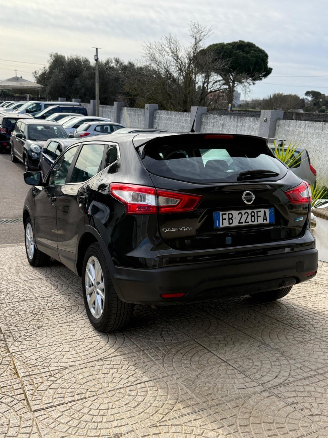 Nissan Qashqai 1.5 dCi FULL