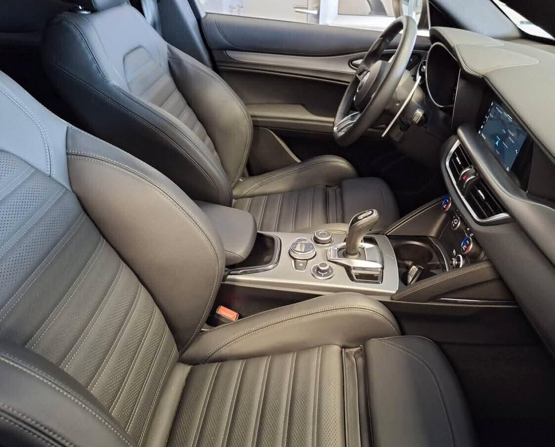 Alfa Romeo Stelvio 160 CV AT8 RWD Veloce