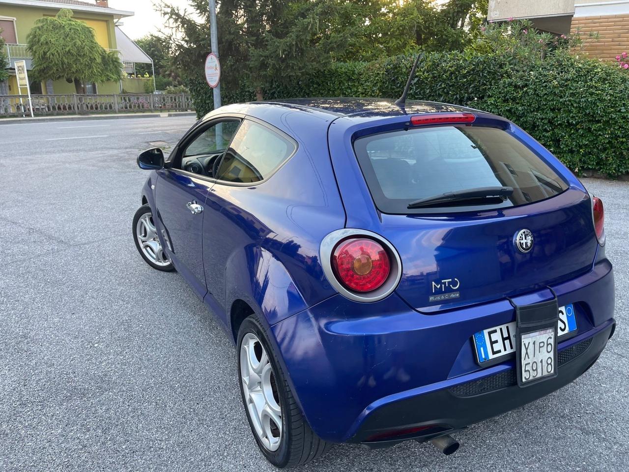 Alfa Romeo MiTo 1.3 JTDm-2 95 CV S&S Distinctive Sport Pack