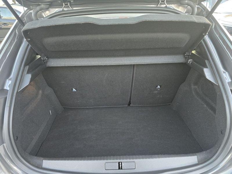 Peugeot 208 Active Pack 100 S/S