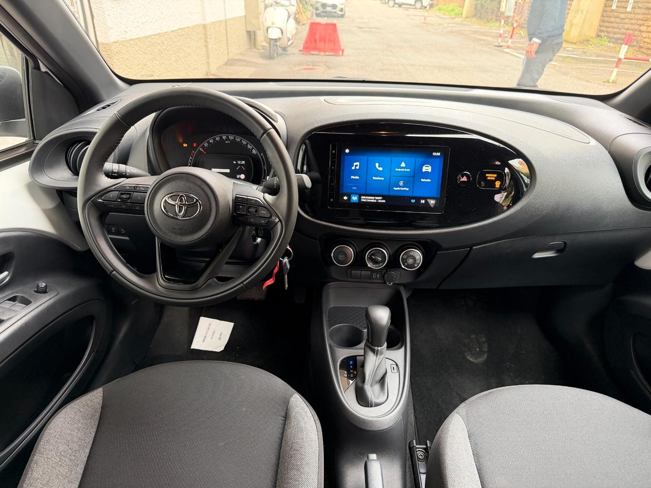 Toyota Aygo X 1.0 VVT-i Active – 02/2024 - Cambio Auto - Uni Pro