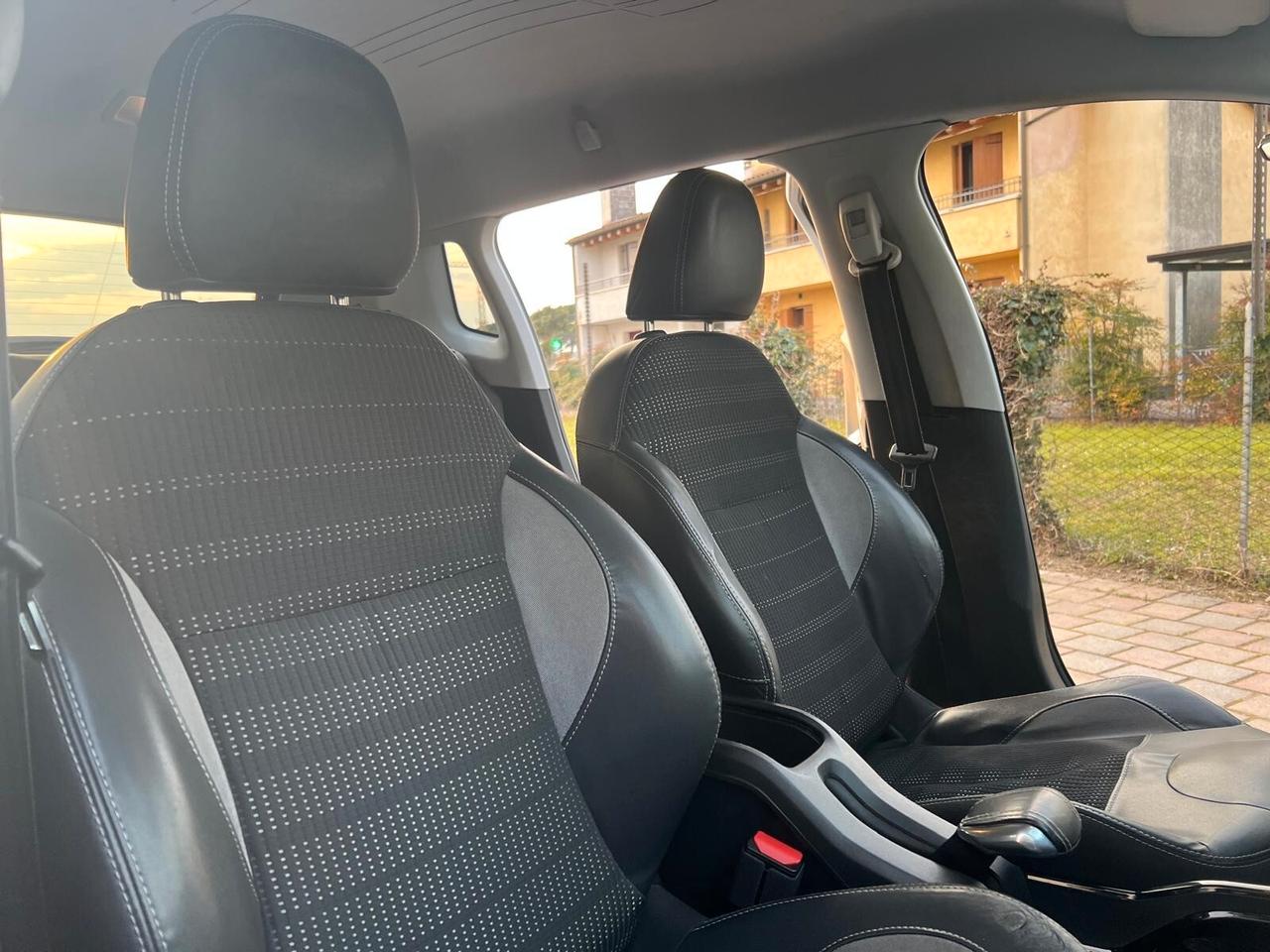 Peugeot 2008 BlueHDi 100 GT Line