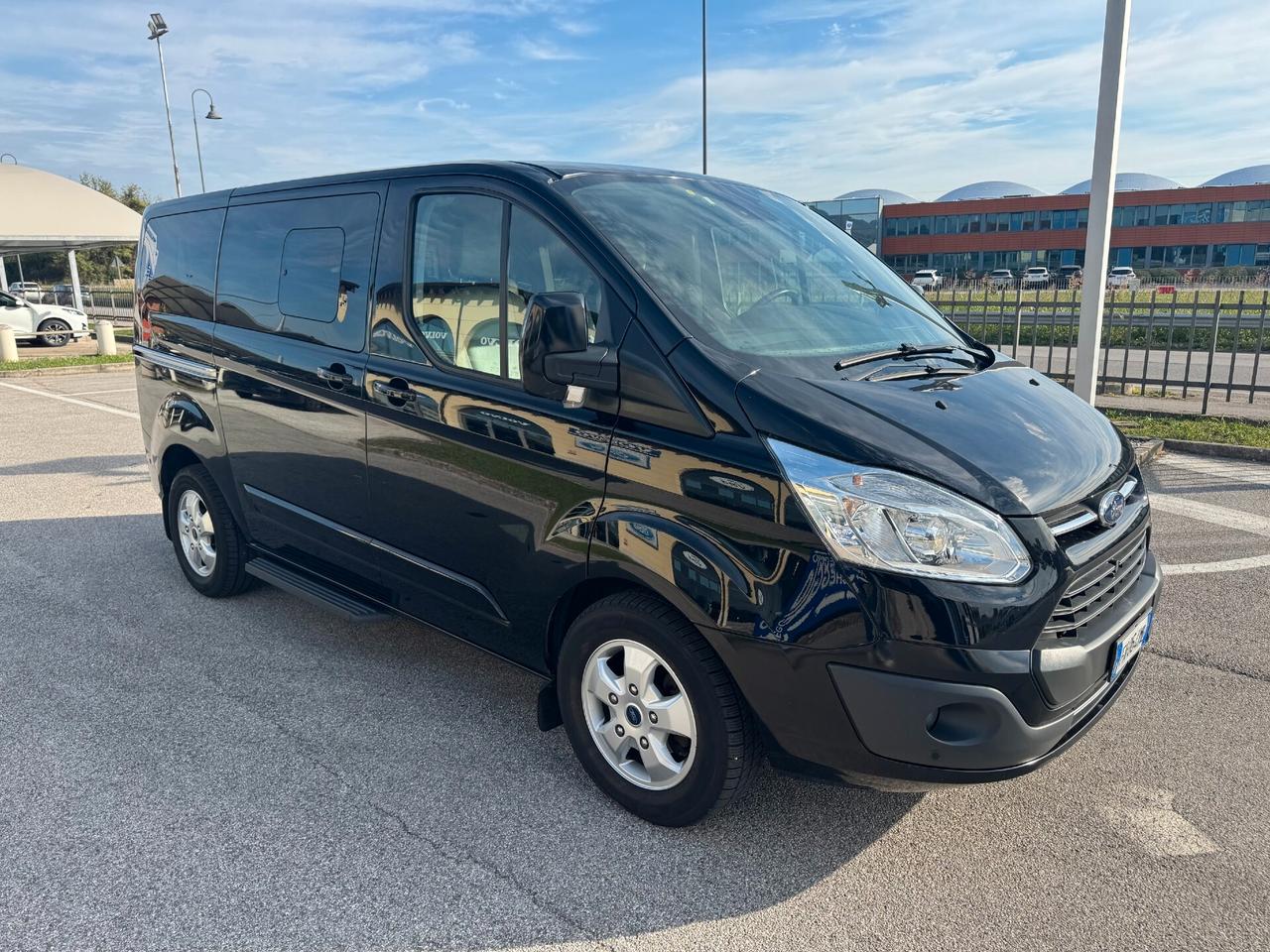 Ford Tourneo Custom Tit 2.0 TDCi 170CV Automatico PC 8posti