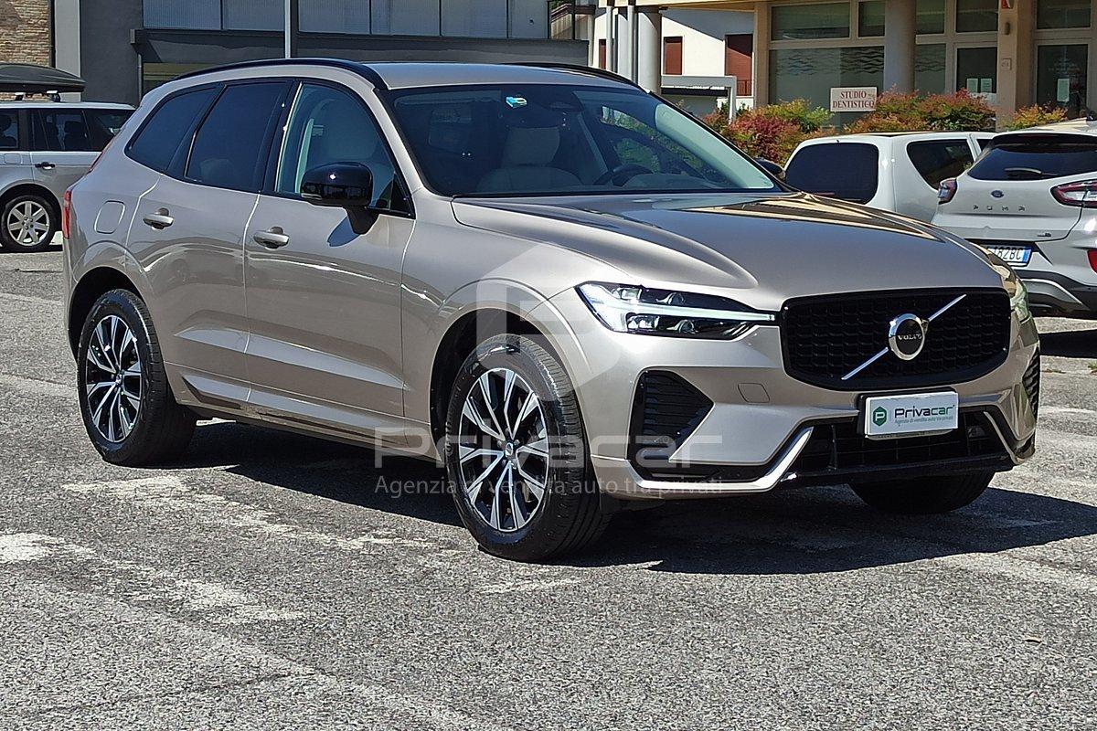 VOLVO XC60 B4 (d) AWD automatico Plus Dark N1