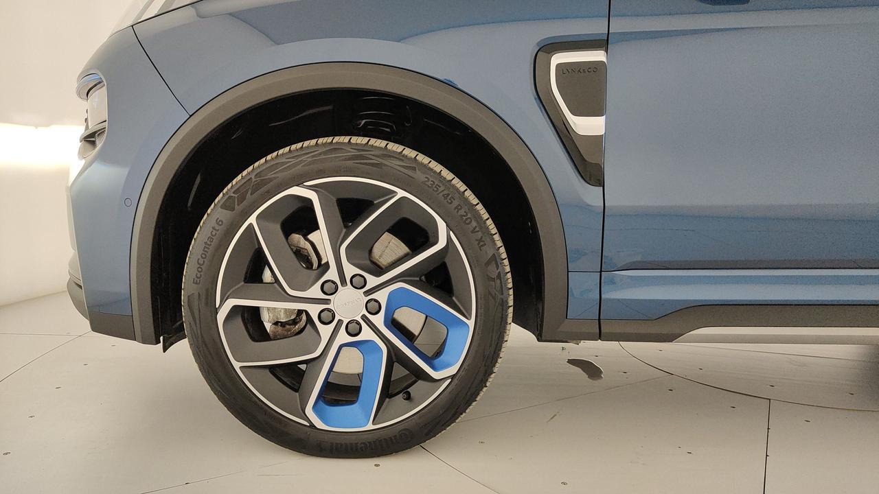 LYNK & CO 01 1.5 td phev auto