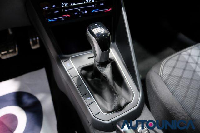 VOLKSWAGEN Taigo 1.0 TSI 110 CV DSG R-LINE TETTO PANORAMA