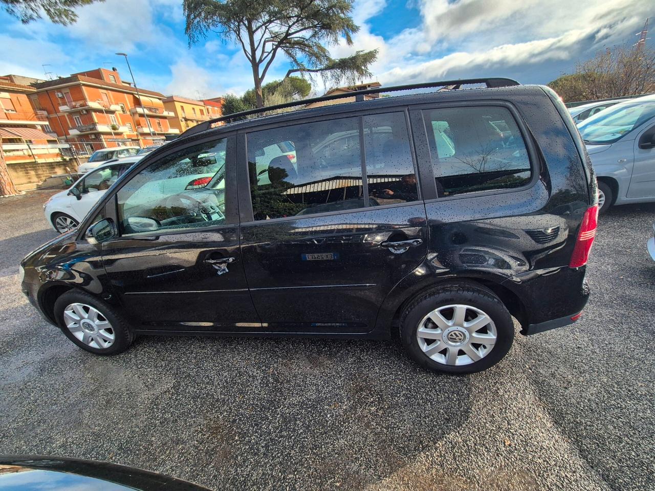 Volkswagen Touran 2.0 TDI DPF Highline 7 posti