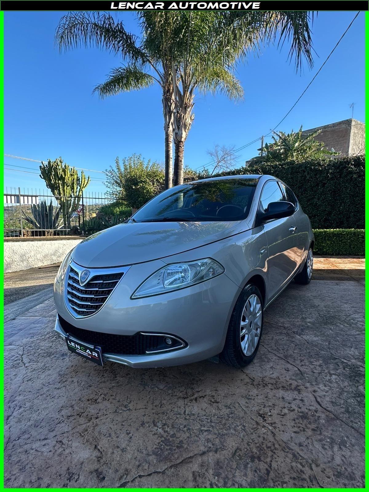 Lancia Ypsilon 1.2 5p. Gold