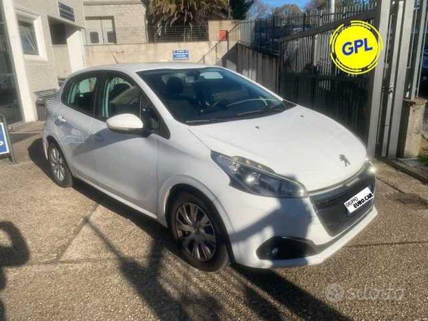 Peugeot 208 Active PureTech 82 GPL