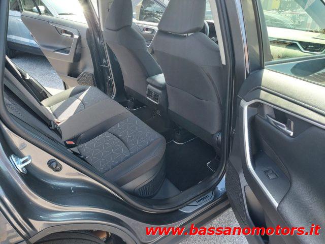 TOYOTA RAV 4 MY23 RAV4 2.5 HV (222CV) E-CVT AWD-i Business