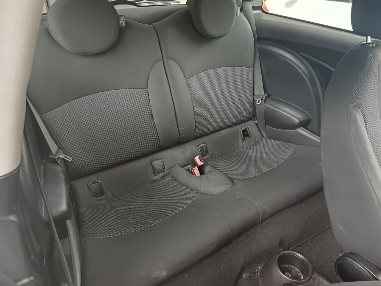 Mini 1.6 16V 109CV COOPER D - 2007