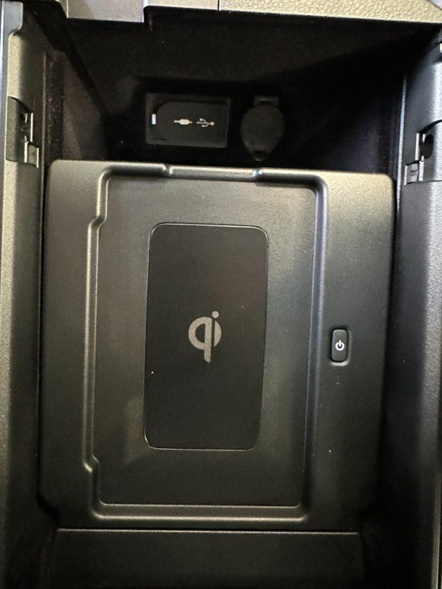 LEXUS NX 300 Hybrid 4WD Luxury - 18" - Camera - Pelle nera