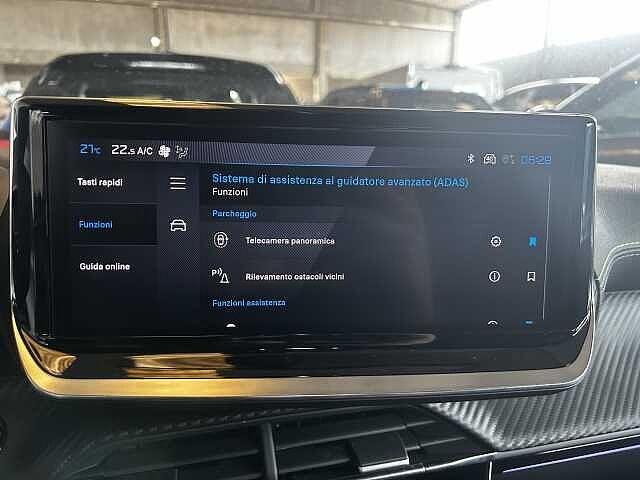 Peugeot 208 1.2 Hybrid 100cv E-DCS6 GT + NAVI KM ZERO
