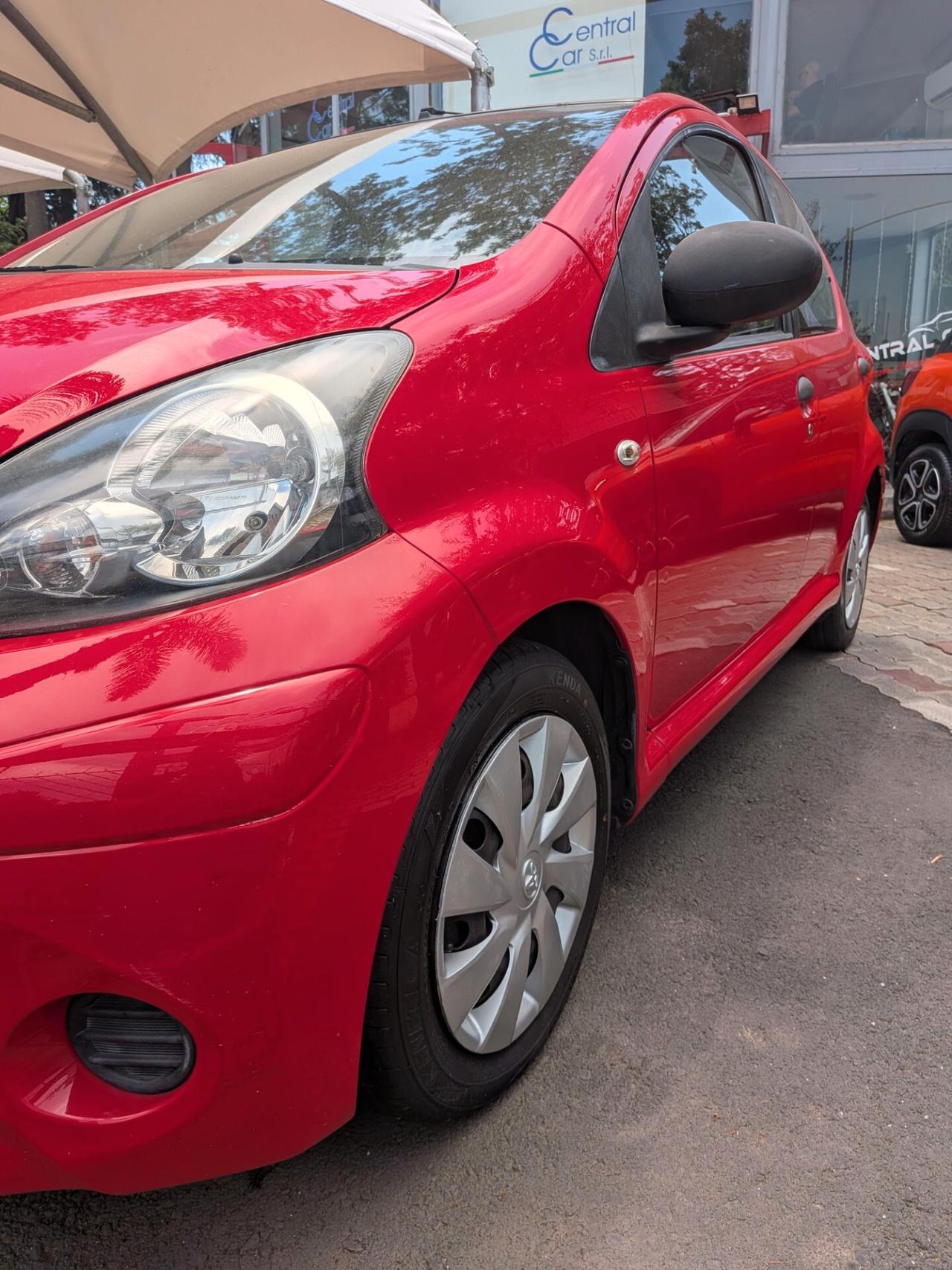 Toyota Aygo 1.0 12V VVT-i 5 porte Active Connect