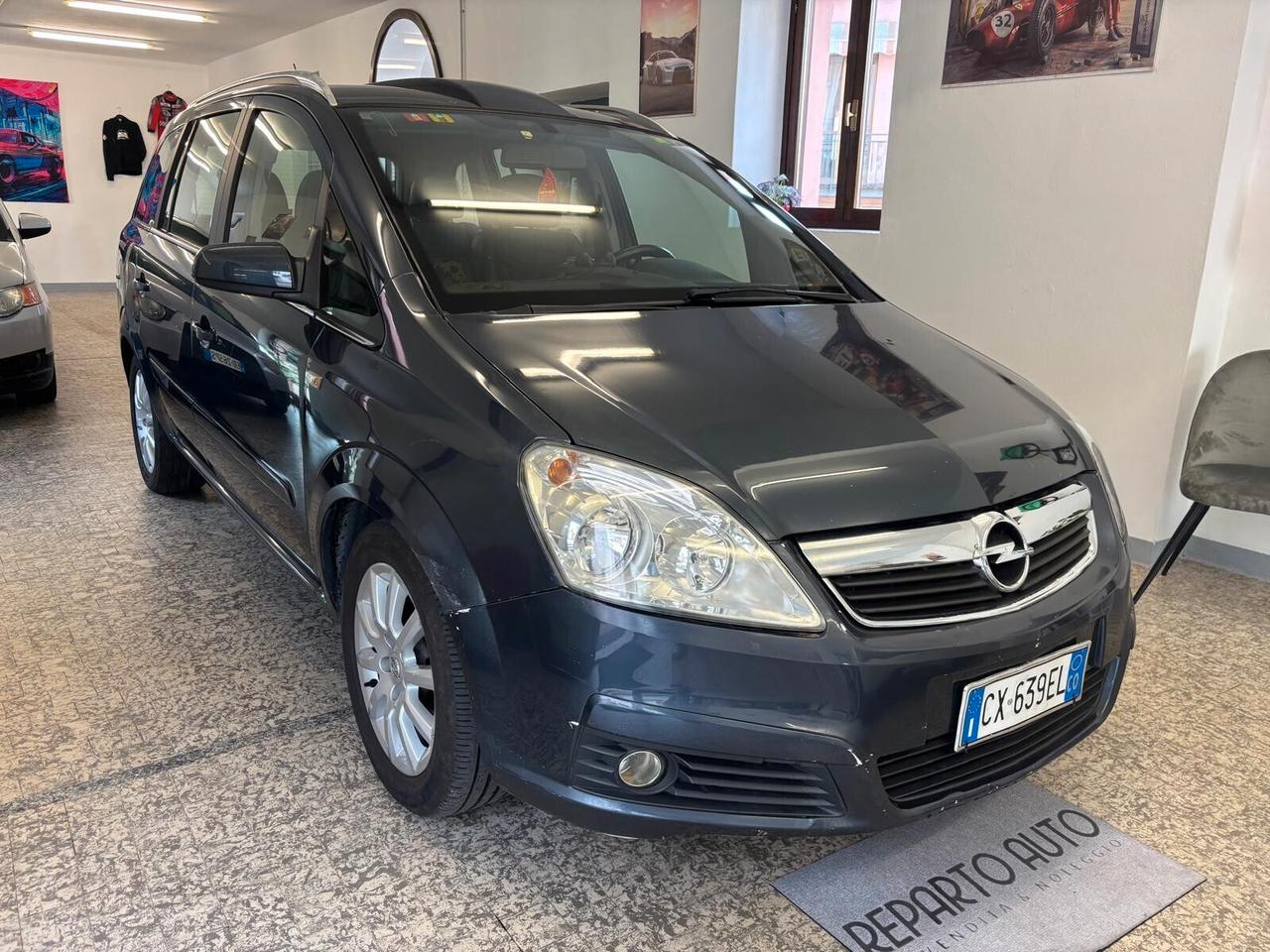 Opel Zafira 1.9 CDTI 101CV Club