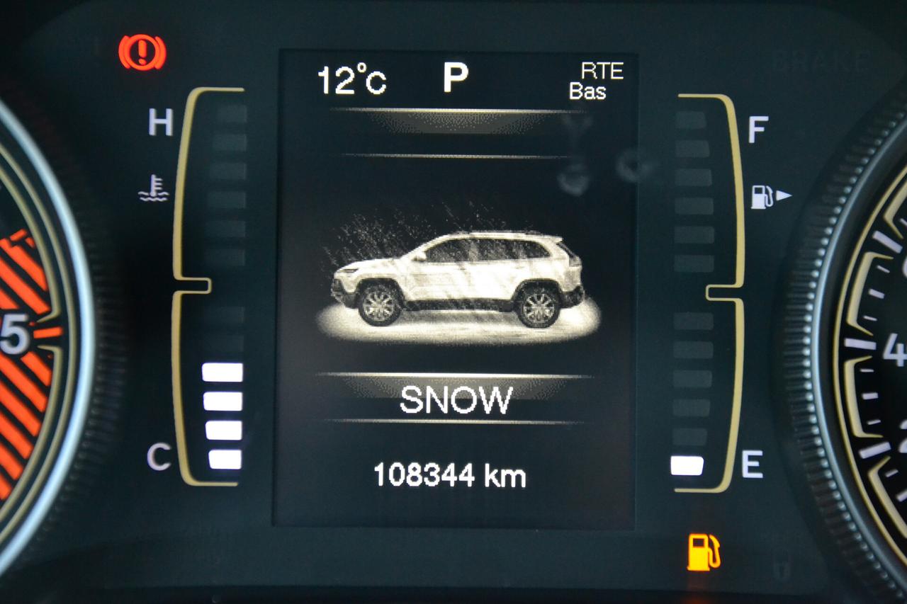 Jeep Cherokee 2.0 Mjt 170CV 4WD AUTOM.+ NAVI+PDC+LED+TEL+PRIVACY