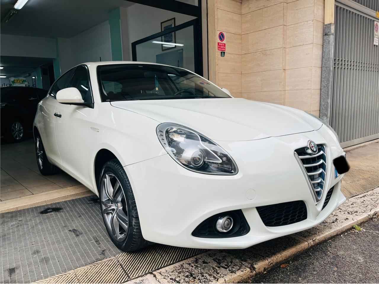 Alfa Romeo Giulietta 2.0 JTDm - PERFETTA - 2015