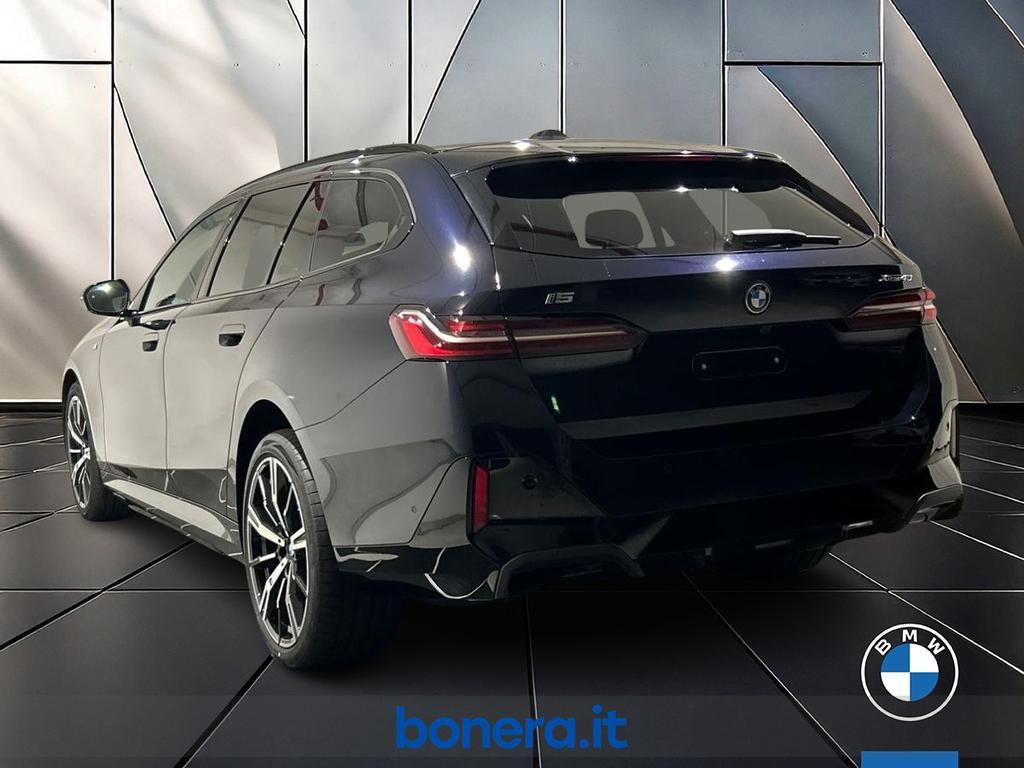BMW i5 Touring xDrive40