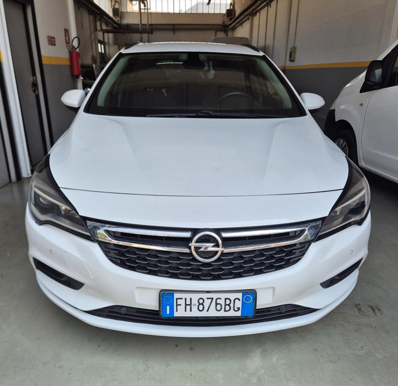 Opel Astra 1.6 CDTi 110CV Start&Stop Sports Tourer Business