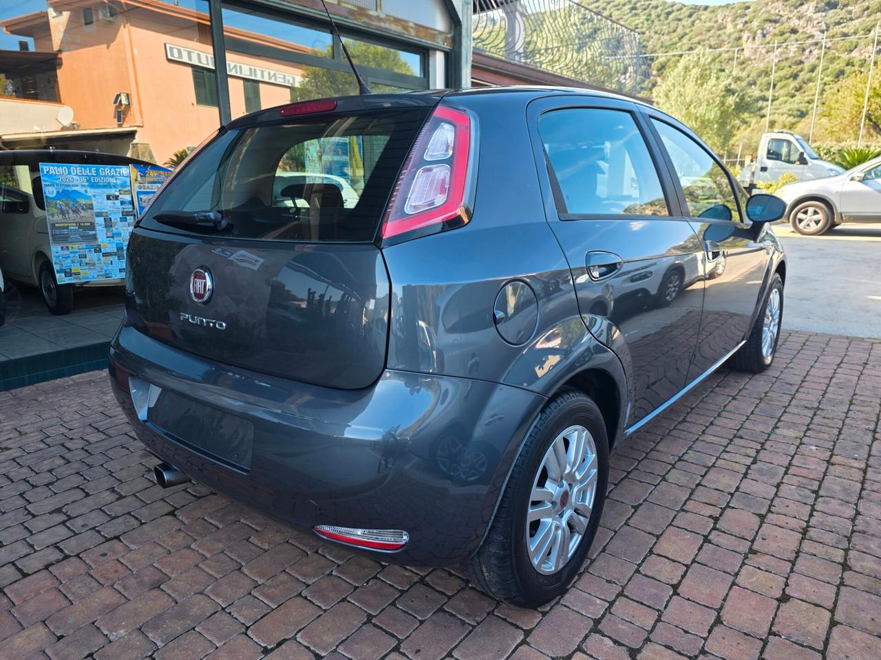 Fiat Punto 1.3 MJT II 75 CV 5 porte Lounge
