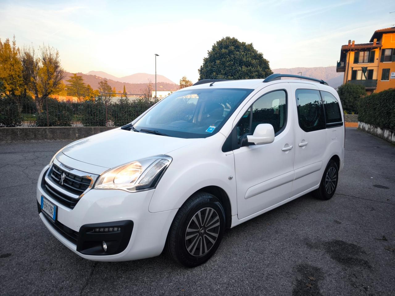 PEUGEOT PARTNER TEPEE 1,6 HDI – OK NEOPATENTATI