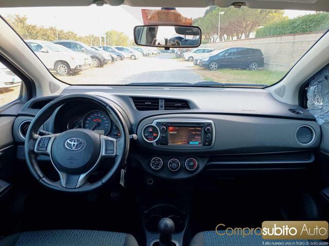TOYOTA Yaris 1.0 5 porte