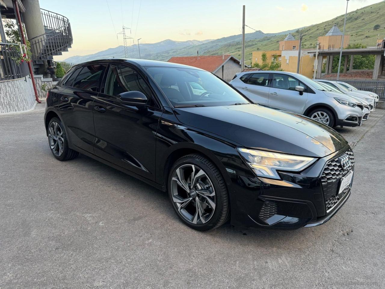 AUDI A3 SPB 35 TDI S tronic S-LINE
