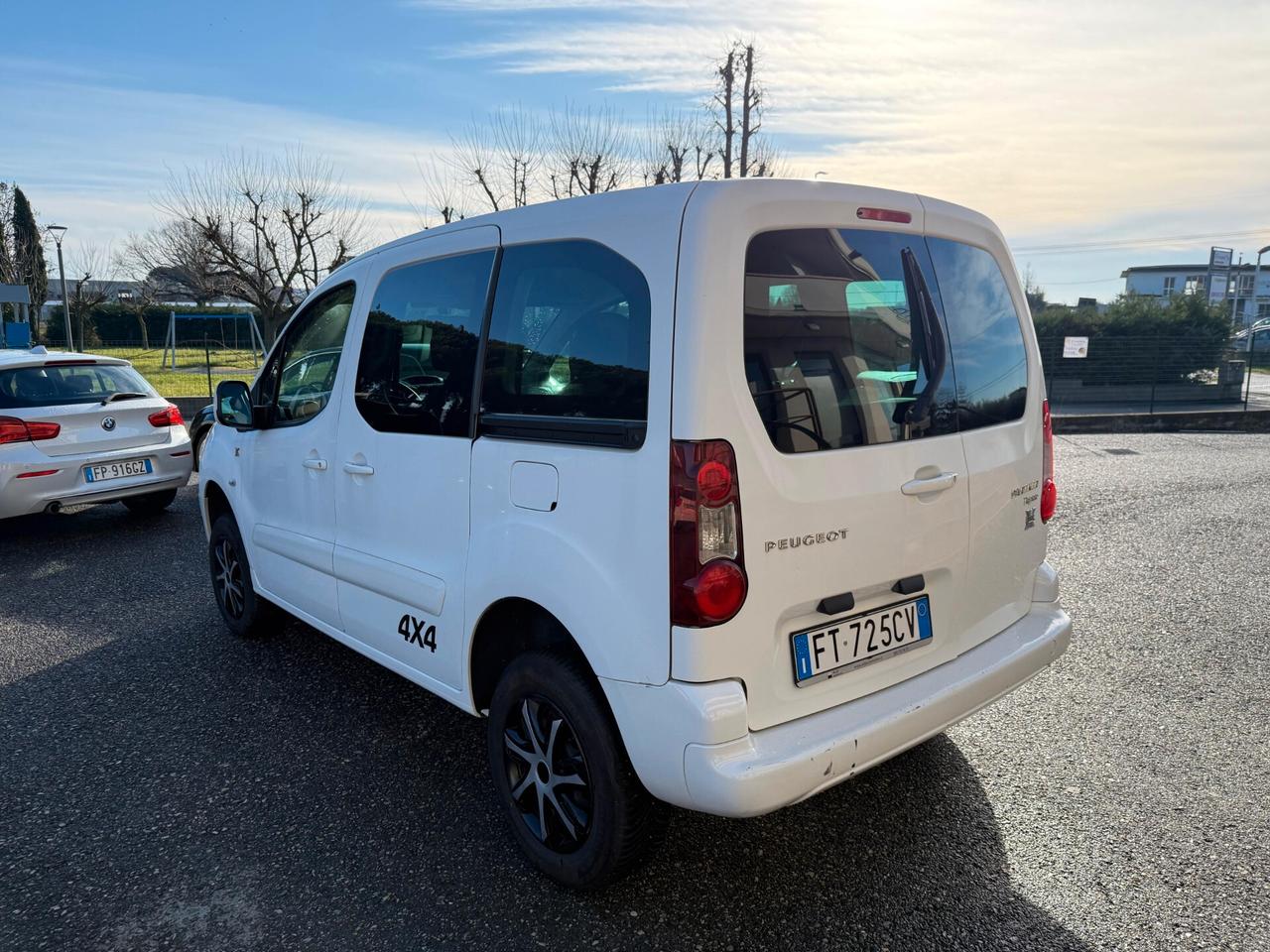 Peugeot Partner Tepee BlueHDi 100 4x4 Active Traction Control Plus