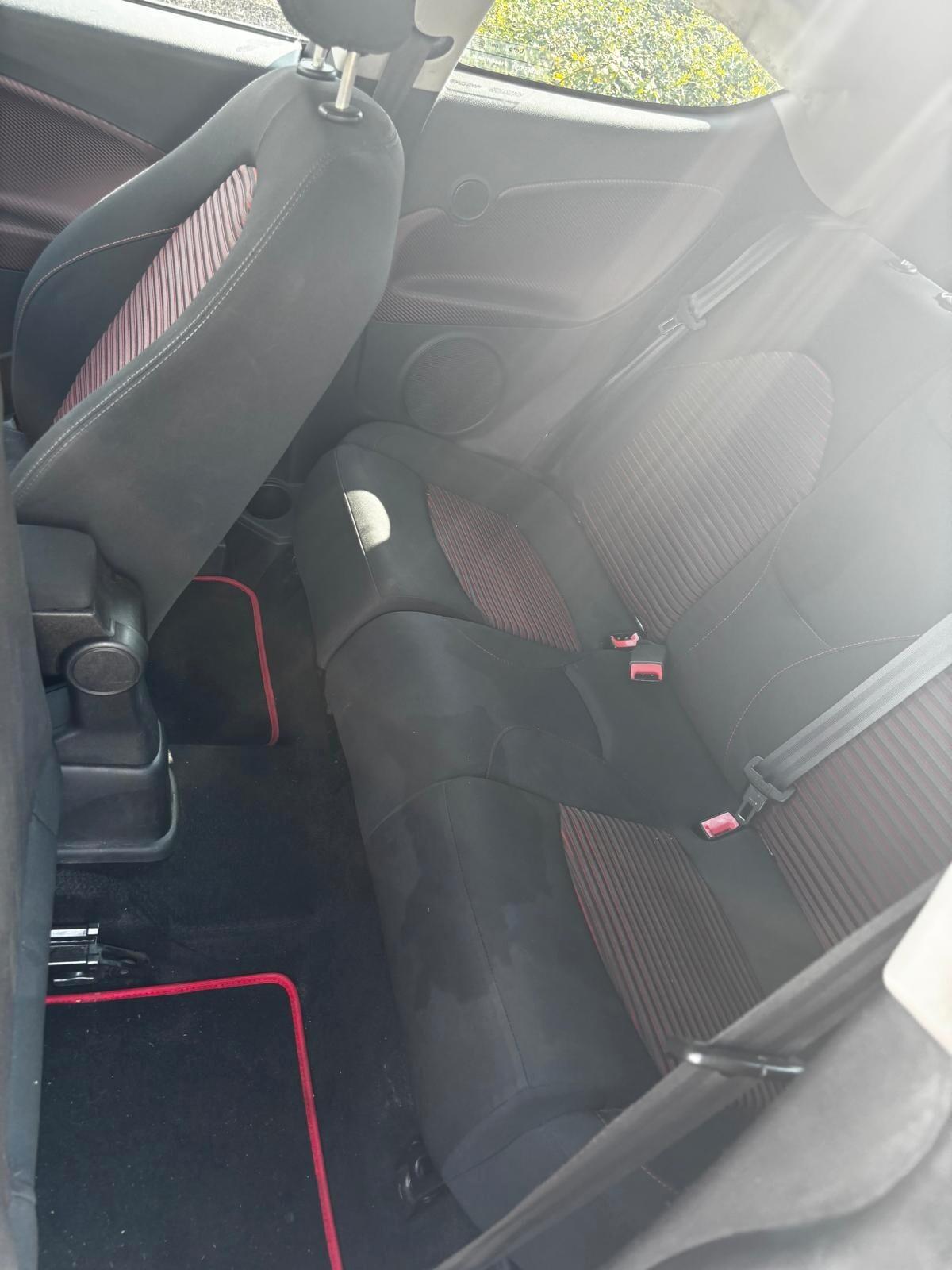 Alfa Romeo MiTo 1.3 JTDm-2 95 CV S&S Distinctive Sport Pack