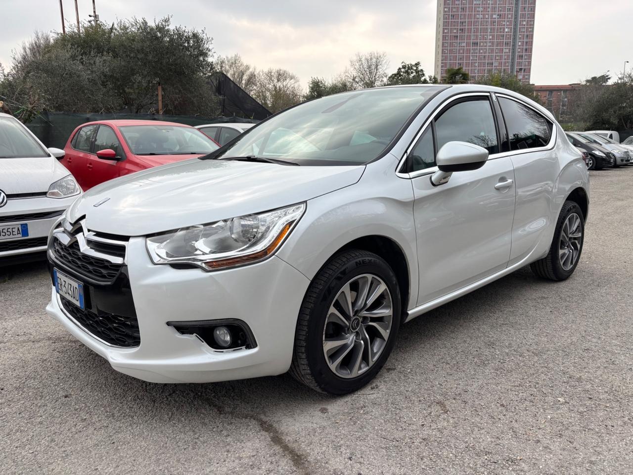 Citroen DS4 1.6 e-HDi 110cv So Chic OK Neopatentati