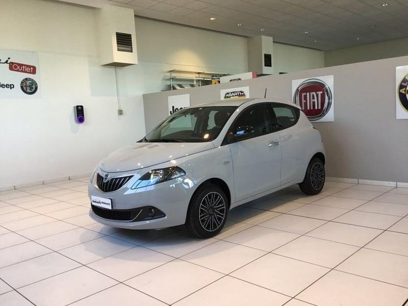 Lancia Ypsilon 1.0 FireFly 5 porte S&S Hybrid Gold