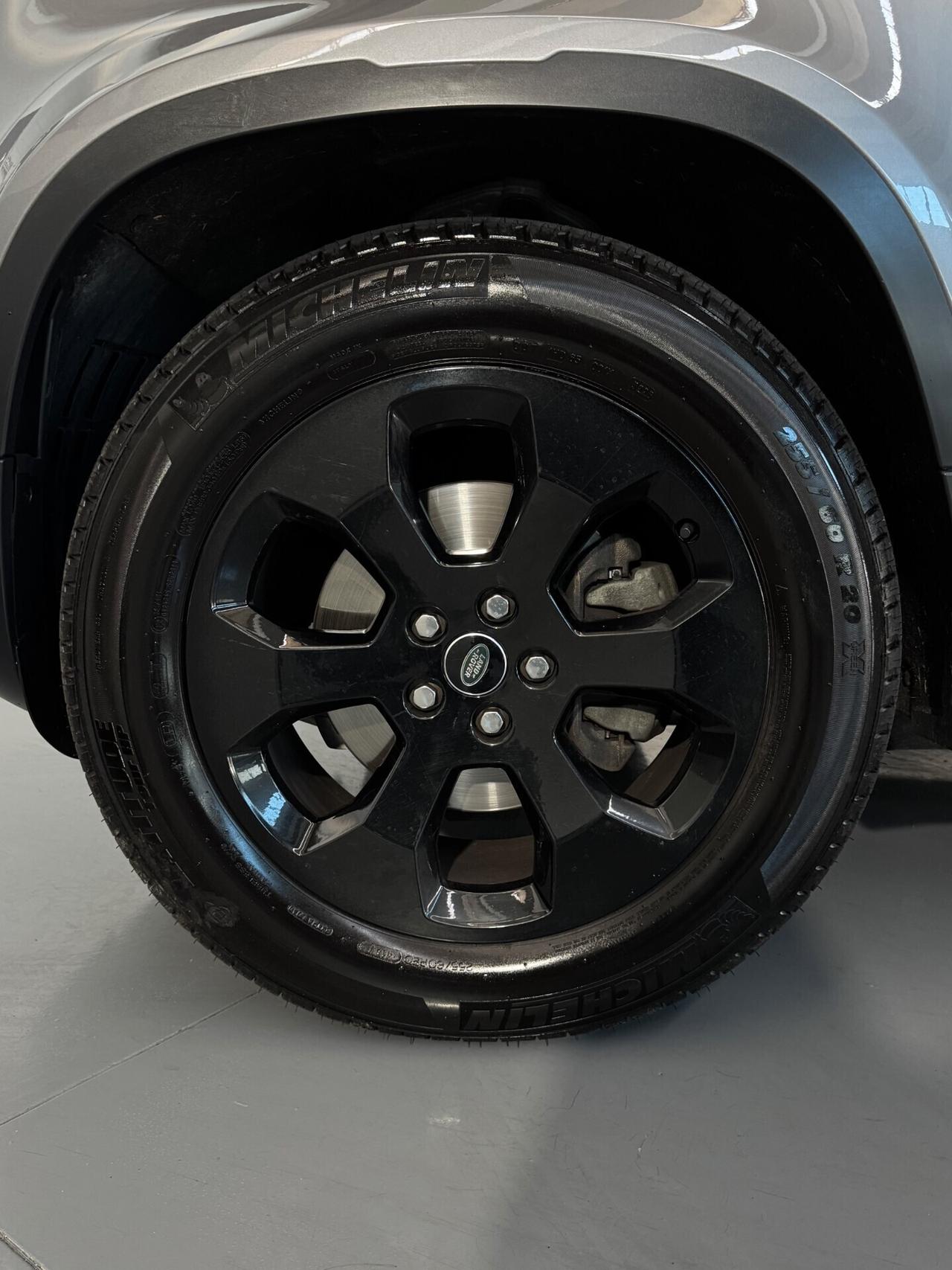 Land Rover Defender 90 SE D200 AWD 3.0cc 200cv Assetto regolabile Navi