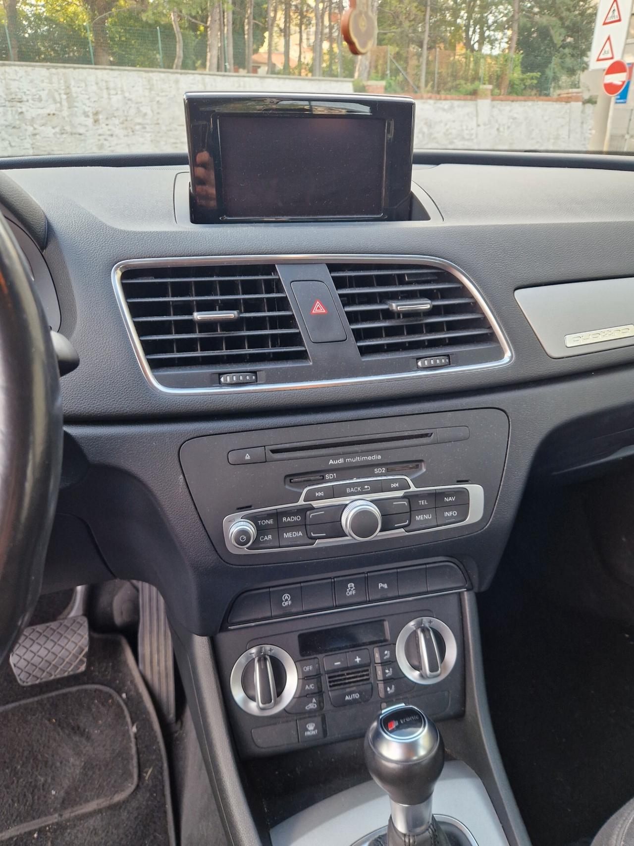 Audi Q3 2.0 TDI 140CV - Garanzia 12 Mesi