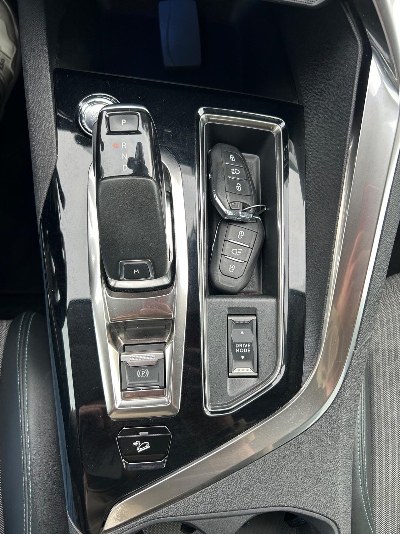 Peugeot 3008 BlueHDi 130 EAT8 Allure Pack