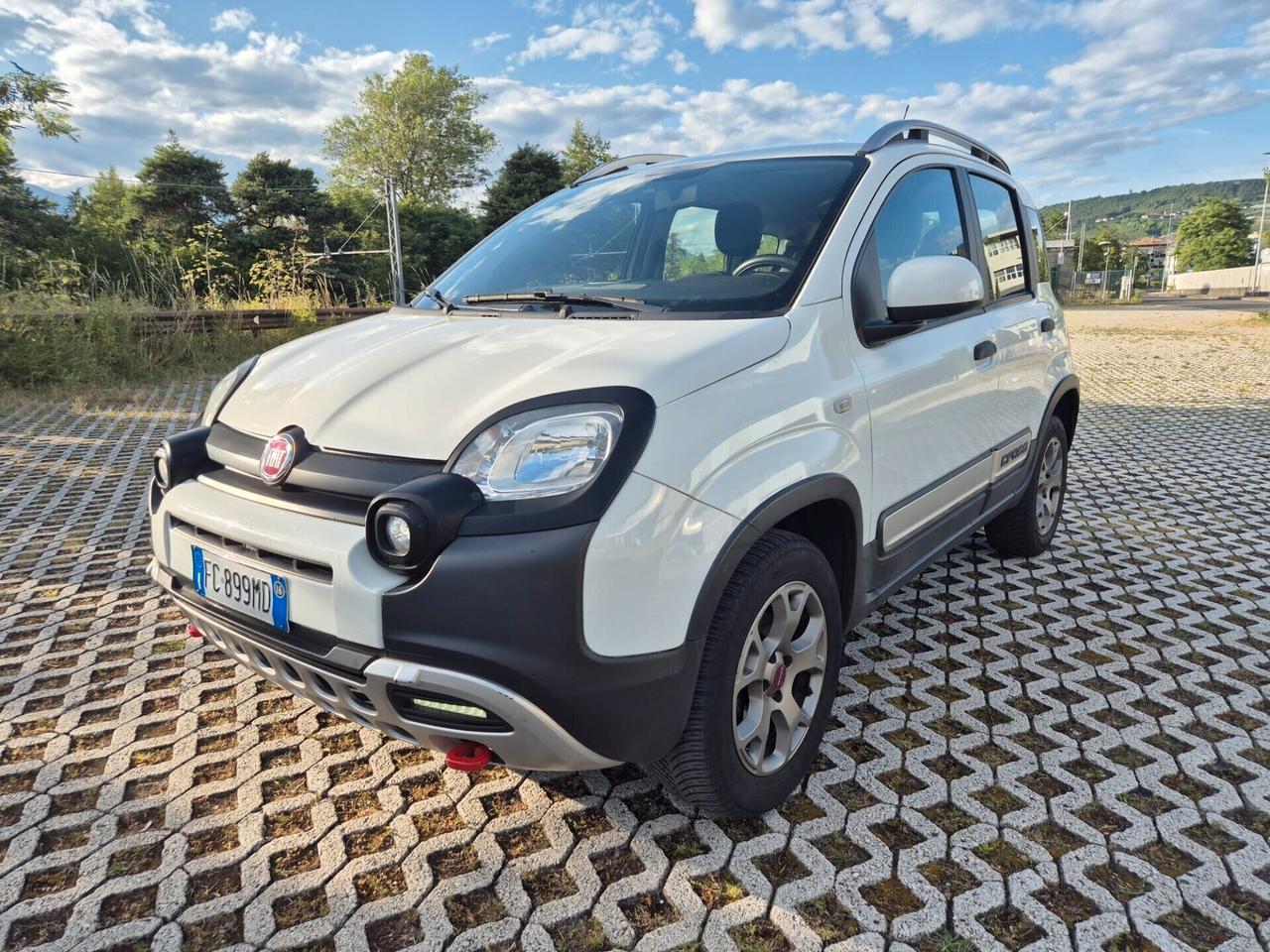FIAT PANDA CROSS 4X4 DIESEL 95 CV