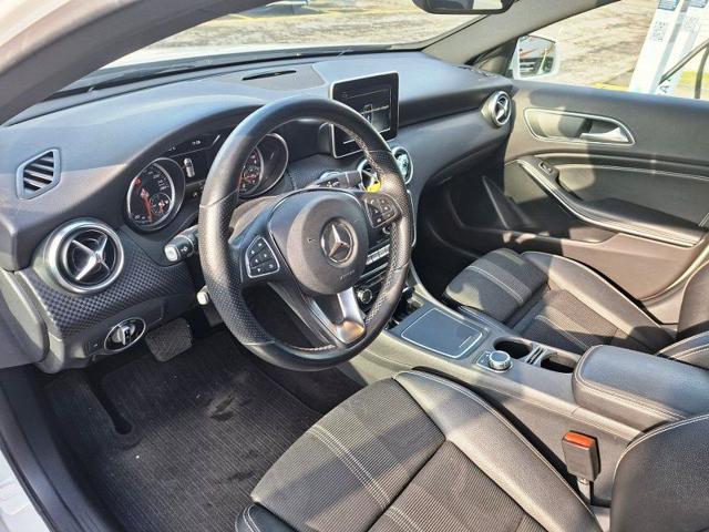 MERCEDES-BENZ A 180 Sport