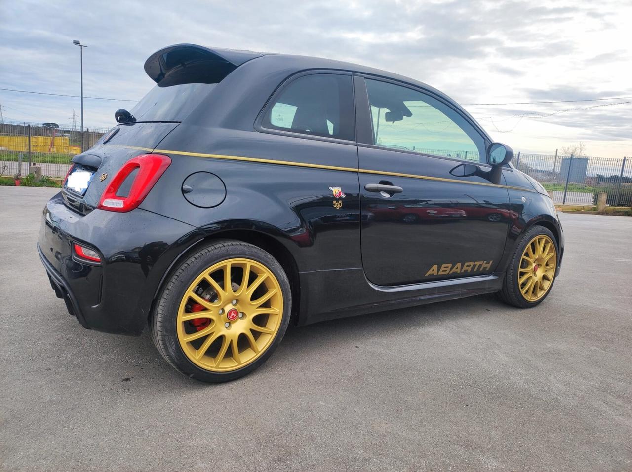 Abarth 595 1.4 Turbo T-Jet 165 CV Scorpioneoro