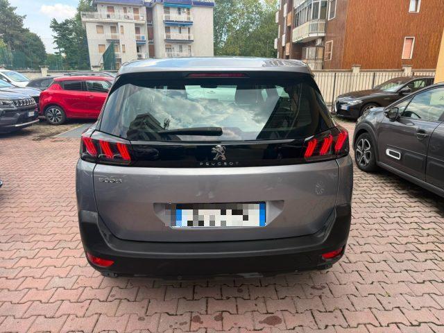 PEUGEOT 5008 BlueHDi 130 S&S EAT8 Active Business