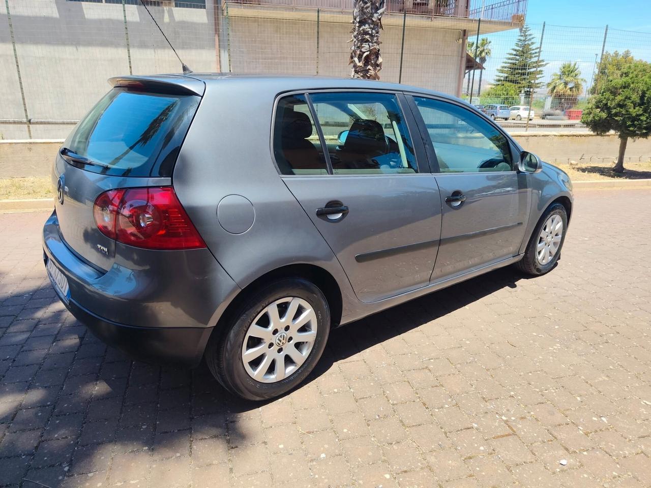 Volkswagen Golf 1.9 TDI 5p. Comfortline