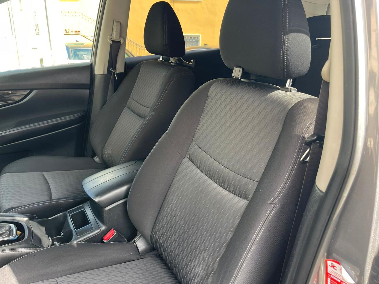 Nissan X-Trail dCi 150 2WD N-Connecta