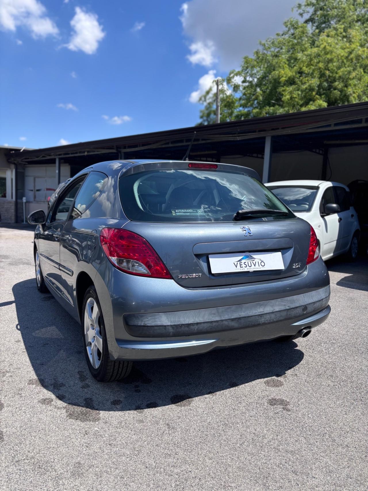 Peugeot 207 1.6 8V HDi 93CV 3p. Active