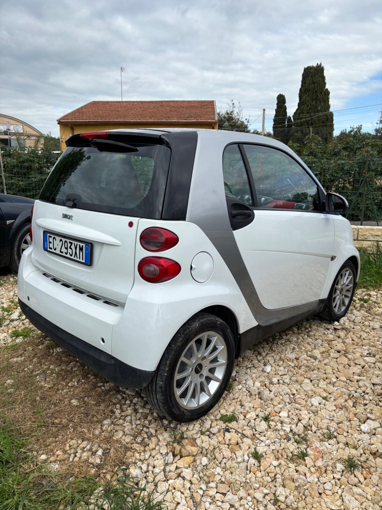 Smart ForTwo 1000 52 kW MHD coupé passion