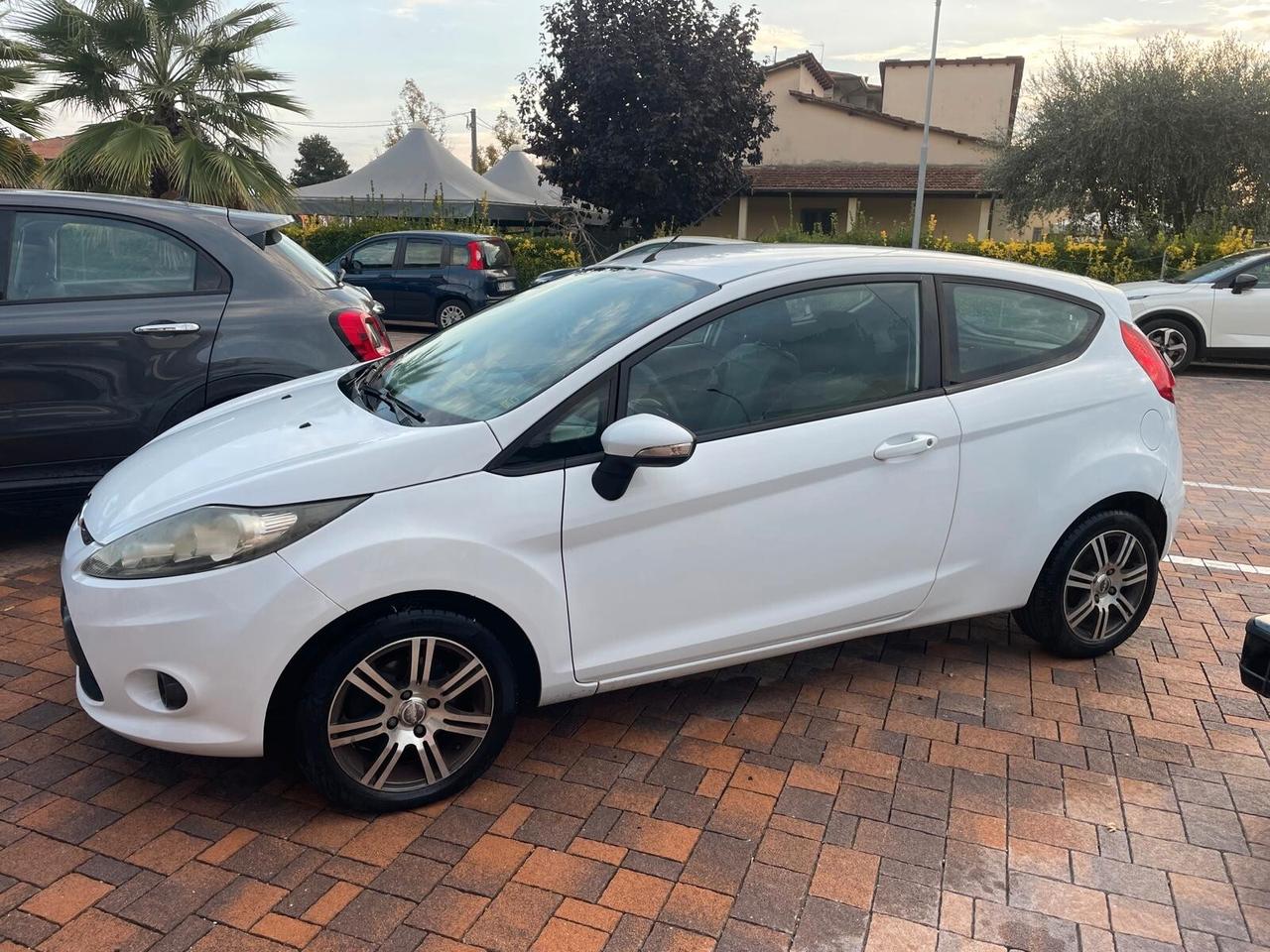 Ford Fiesta Fiesta+ 1.4 TDCi 68CV 3 porte