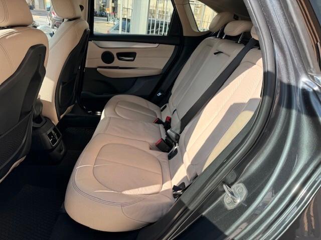 Bmw 2er Active Tourer 216d Luxury Pelle-Led-Navi-C.Autom.